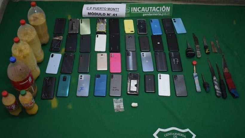 Teléfonos, drogas, armas blancas y alcohol artesanal incautaron en cárcel de Puerto Montt